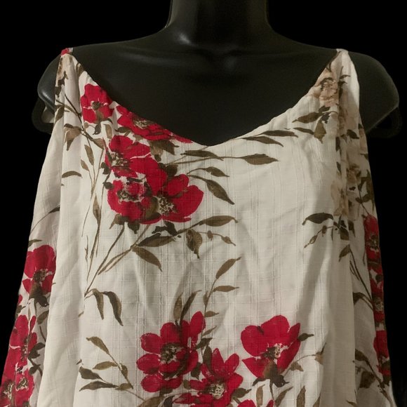 Torrid / 3 / White Floral Strappy Tank Top - Picture 4 of 6